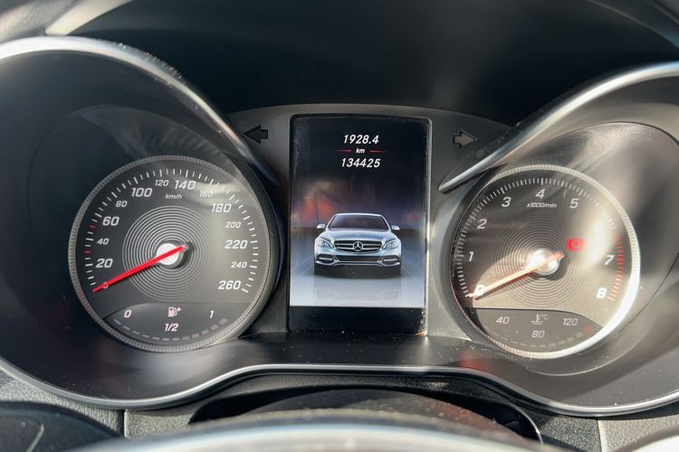 Used Mercedes-Benz C-Class 2017 Restyled C 200 Sport Edition
