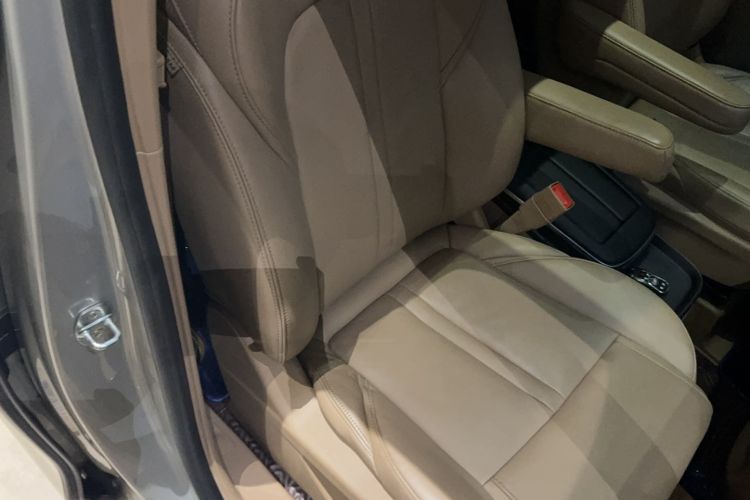 Used Buick GL8 2021 ES Land Cruiser 653T Luxury Edition
