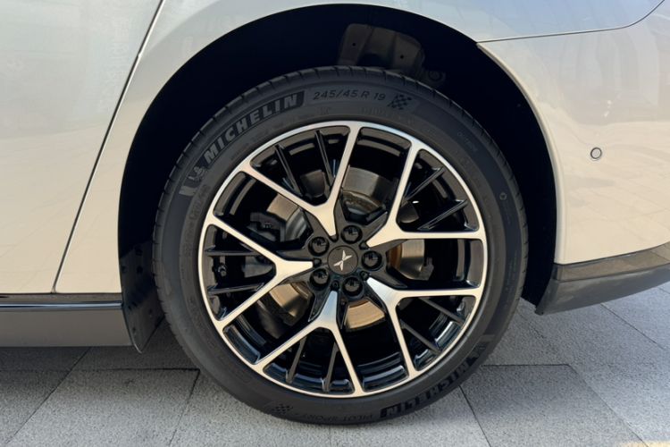 Used XPeng P7 2023 P7i 702 Pro
