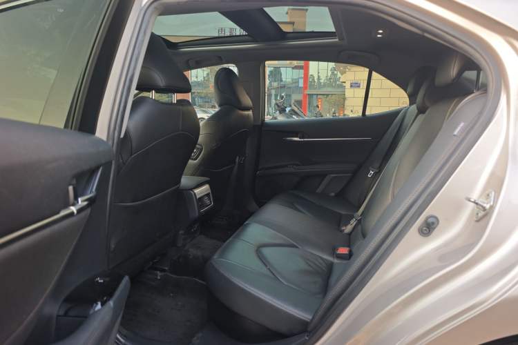 Used Toyota Camry 2019 Revised Version Dual-Engine 2.5 HG Luxury Edition