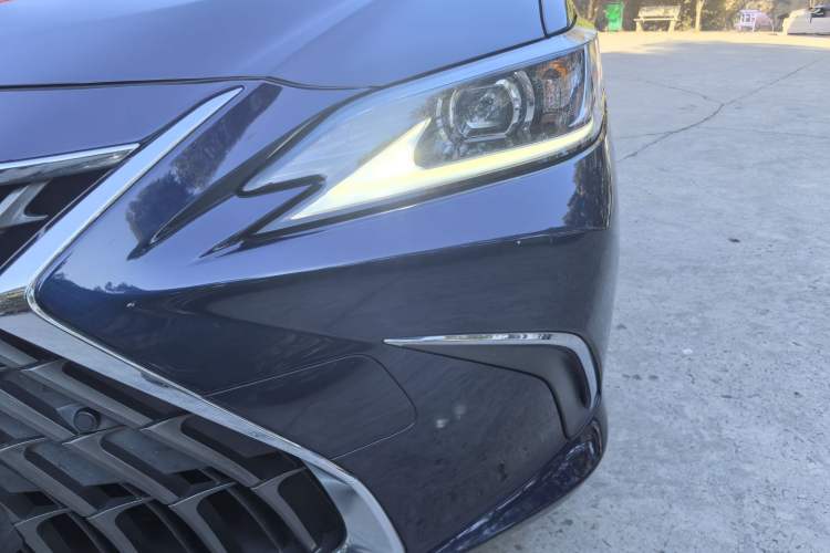 Used Lexus ES 2021 200 Excellence Edition