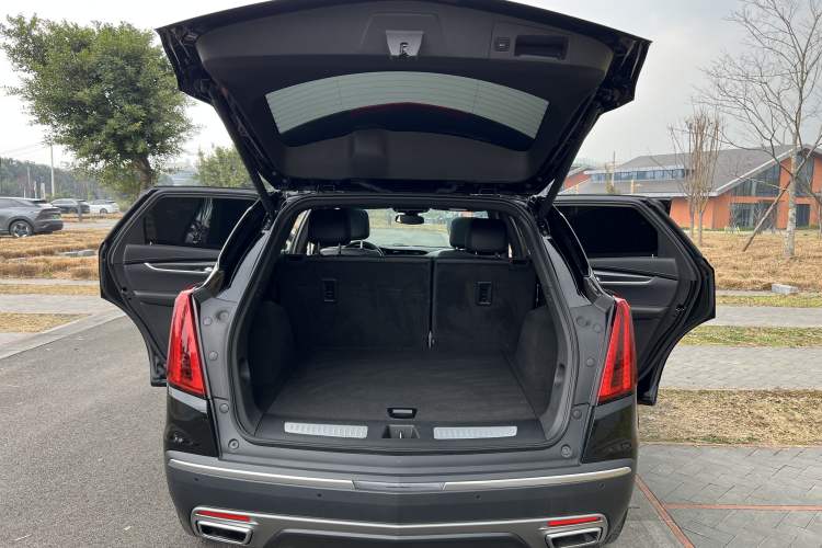 Used Cadillac XT5 2022 2.0T Two-Wheel Drive Luxury Version
