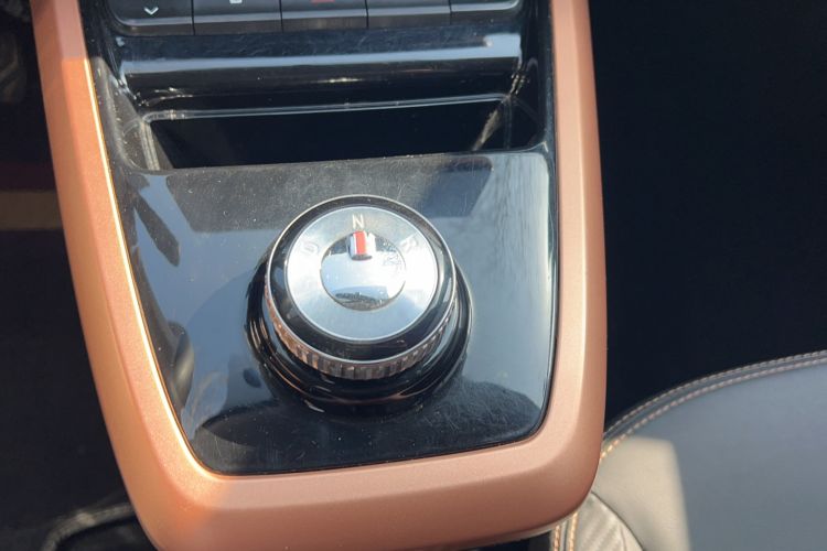 Used Dongfeng NAMMI BOX 2022 Chasing Wind Edition 351 km Advanced Model