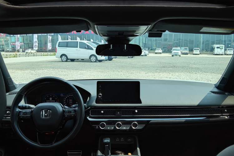 Used Honda Civic 2022 240TURBO CVT Dynamic Edition
