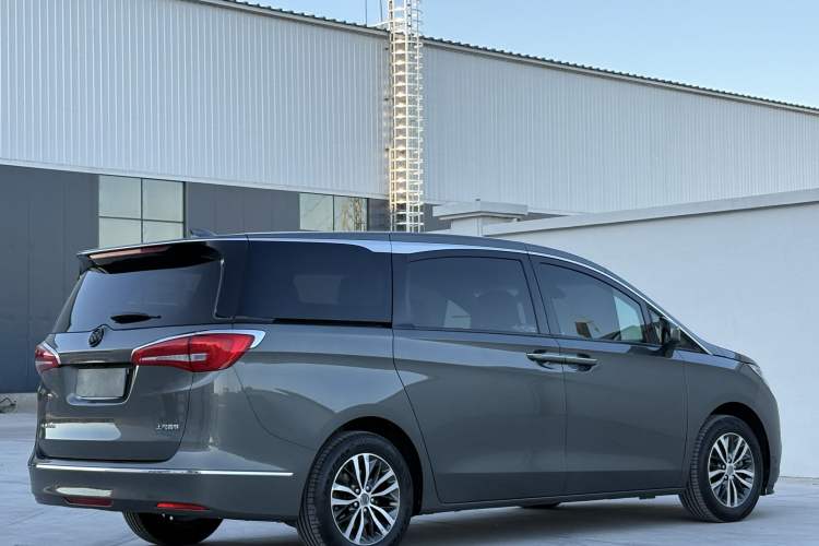 Used Buick GL8 2017 ES 28T Luxury Model China V Standard
