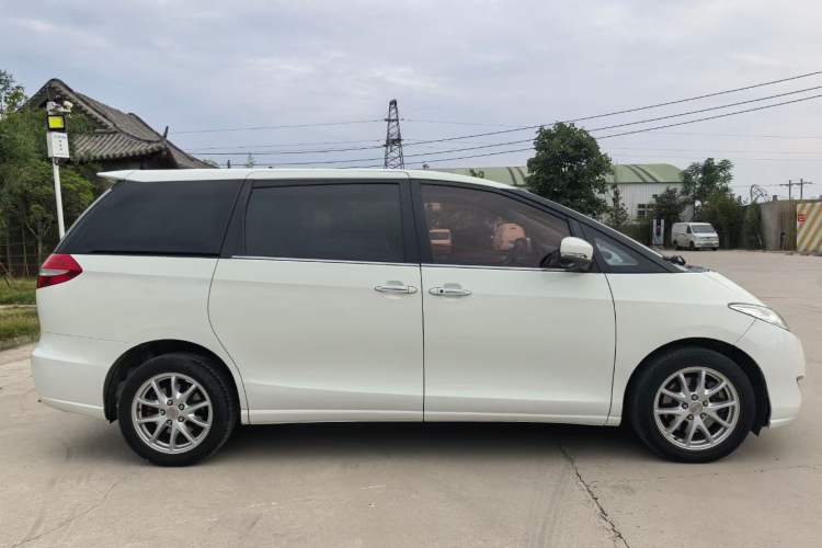 Used BYD M6 2015 2.4L Automatic Prestige Edition
