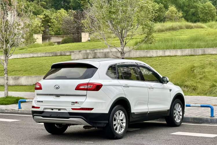 Used HYOSOW S6 2016 1.5T Manual Fashion Model
