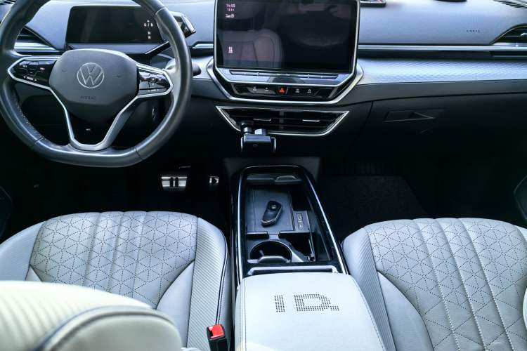 Used Volkswagen ID.6 X 2021 Pro Smart Long-Range Edition
