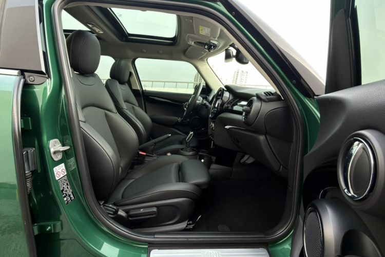 Used  MINI 2021 1.5T COOPER Classic Edition Five-Door Version