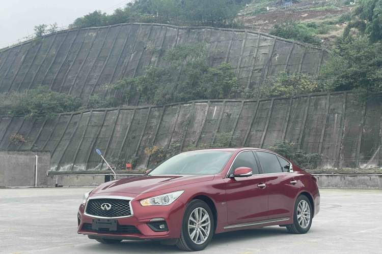 Used Infiniti Q50L 2018 2.0T Comfort Edition China VI Standard
