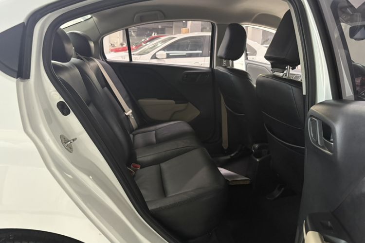 Used Honda City 2015 1.5L CVT Comfort Version
