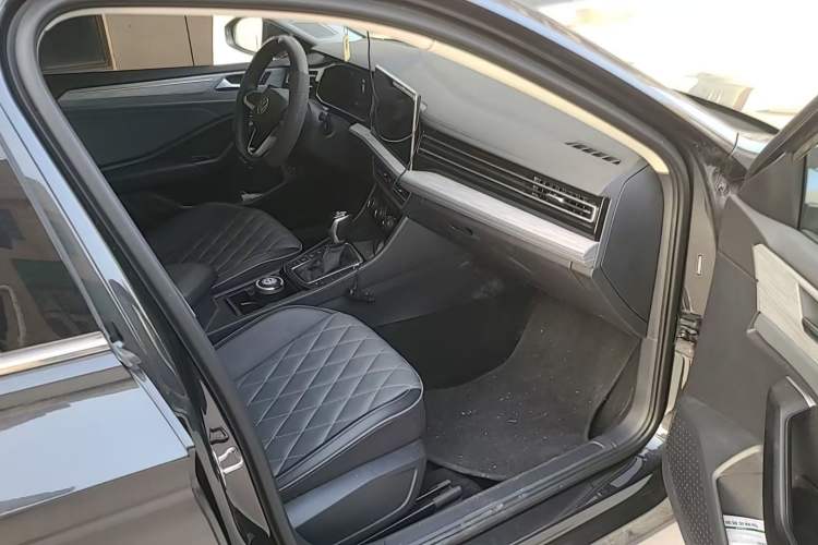 Used Volkswagen Sagitar 2025 300TSI DSG Excellence Edition