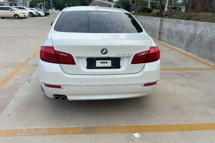 Used BMW 5 Series 2014 525Li Luxury Design Package
