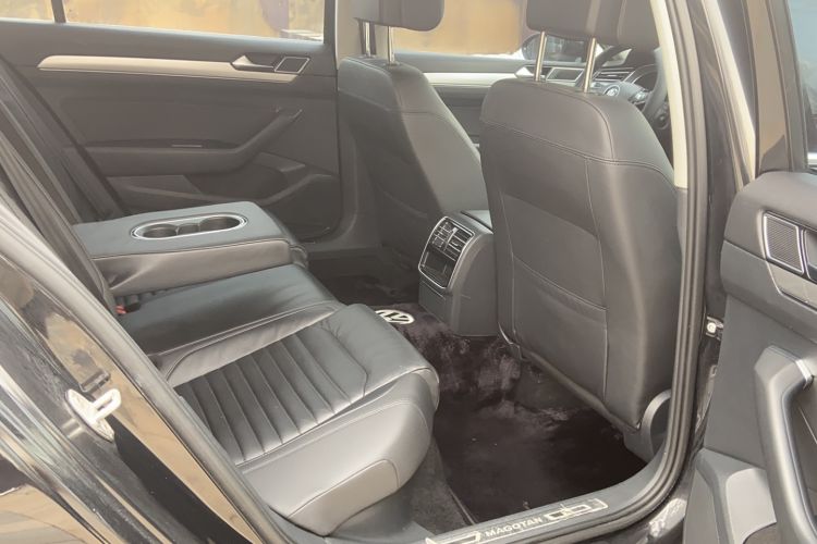 Used Volkswagen Magotan 2017 330TSI DSG Leading Model
