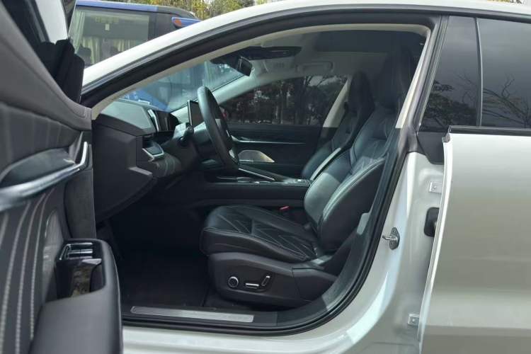 Used Zeekr 001 2023 WE Edition 100 kWh