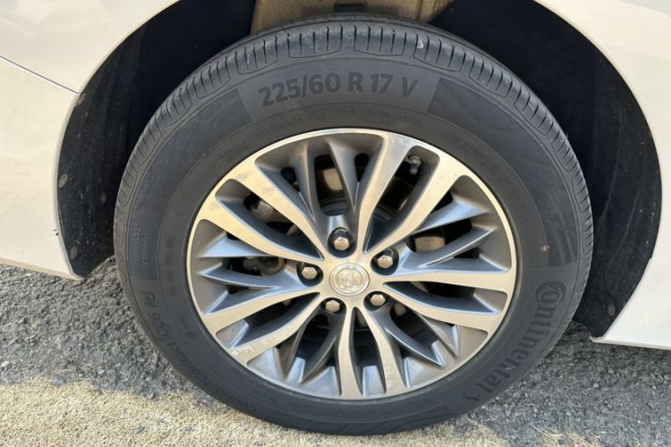 Used Buick GL8 2020 ES Land Cruiser 653T Comfort Edition