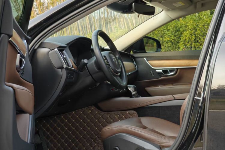 Used Volvo S90 2020 Facelifted T5 Zhiyi Luxury Edition