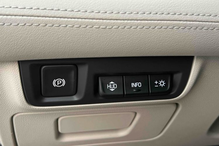 Used Buick LaCrosse 2022 Avenir Avia First Edition
