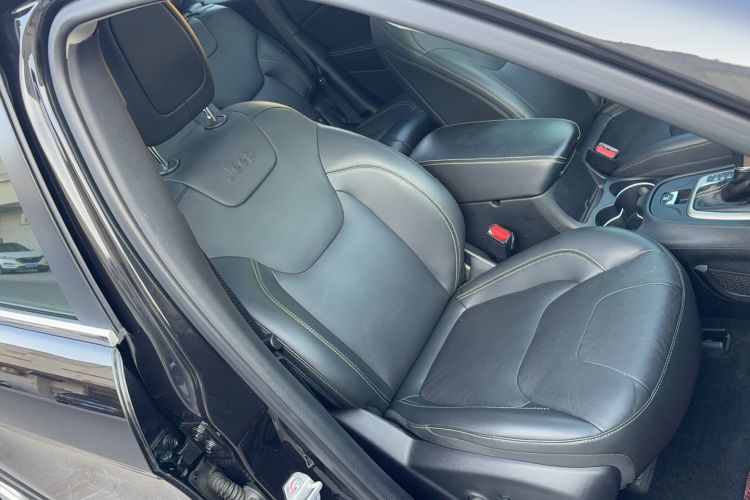 Used  Cherokee 2017 2.0L Superior Edition
