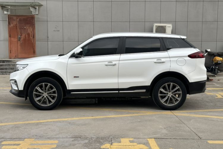 Used Geely Auto Emgrand X7 Sport 2020 1.8TD DCT Two-Wheel Drive Smart Connect 4G-Enabled Version
