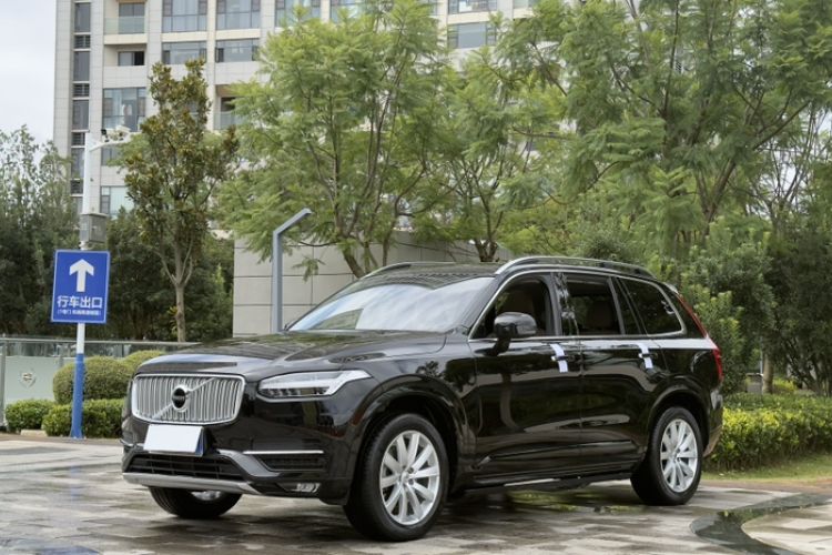 Used Volvo XC90 2018 T6 Zhiyi Edition 7-Seater
