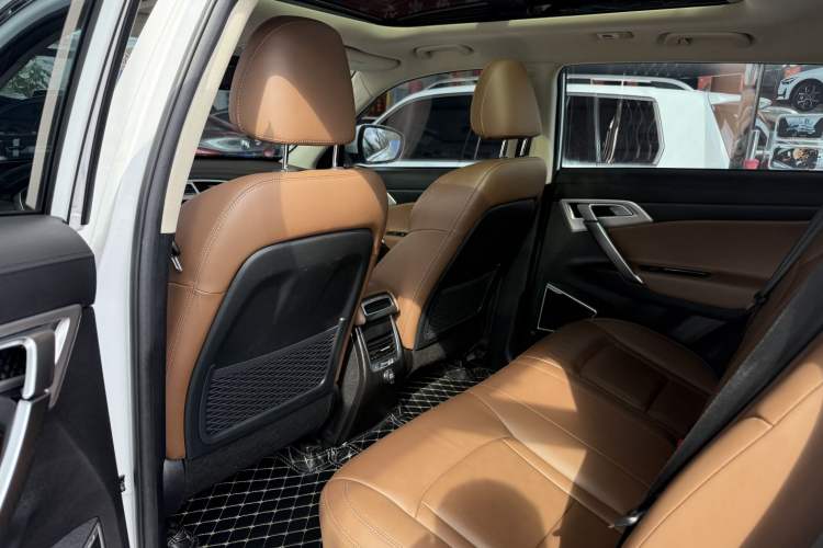 Used Geely Auto Emgrand X7 Sport 2016 1.8TD Automatic All-Wheel-Drive ZhiZun Edition
