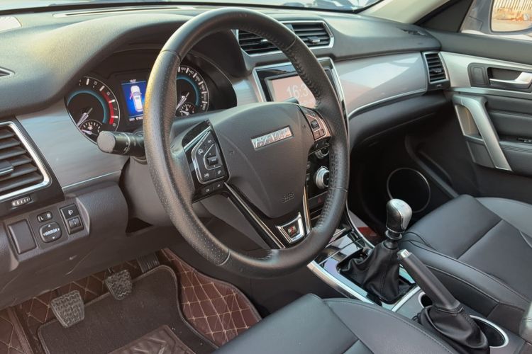 Used Haval H2 2017 Red-Label 1.5T Manual Two-Wheel-Drive Elite Model
