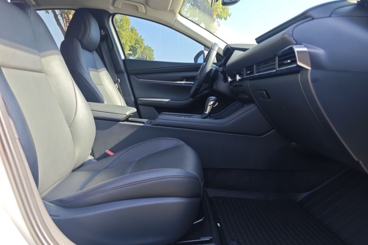 Used Mazda Mazda 3 Axela 2023 2.0L Automatic ZhiZhen Edition