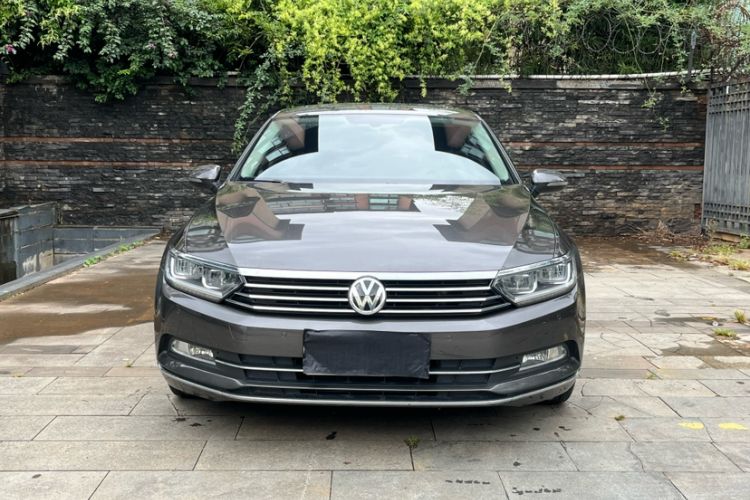 Used Volkswagen Magotan 2019 330TSI DSG Luxury Model China V Standard
