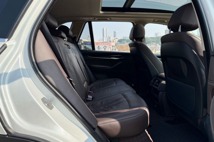 Used BMW X5 2015 xDrive28i