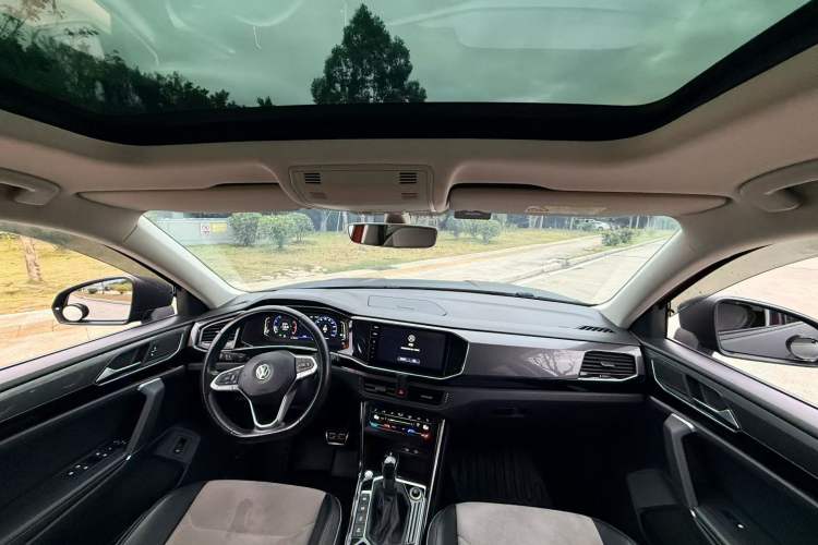 Used Volkswagen Tayron X 2020 330TSI Two-Wheel Drive Luxury Smart Connectivity Version
