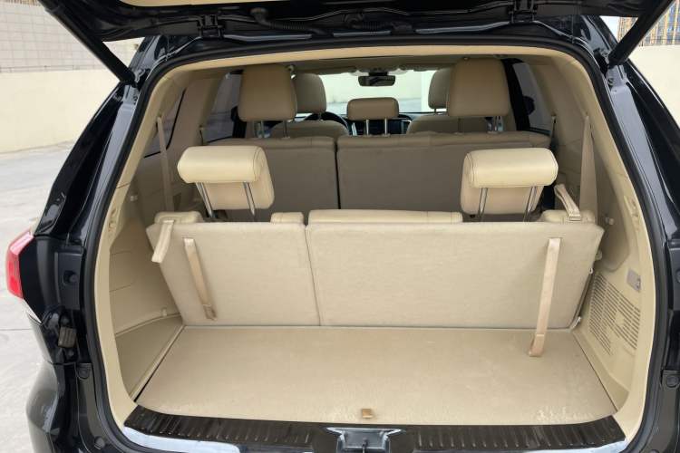 Used Toyota Highlander 2018 2.0T Four-Wheel Drive Prestige Version 7 Seats China V Emission Standard
