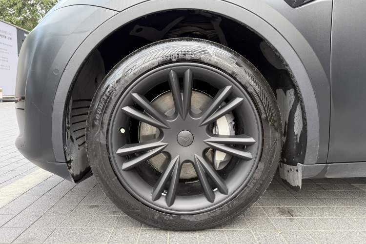 Used Tesla Model Y 2023 Rear-Wheel-Drive Version