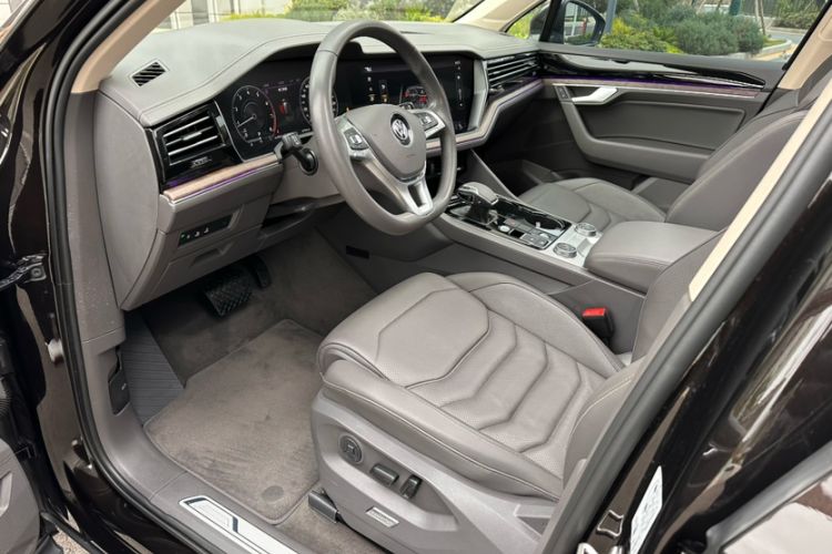 Used Volkswagen Touareg 2020 2.0 TSI RuiShang Edition China VI Standard
