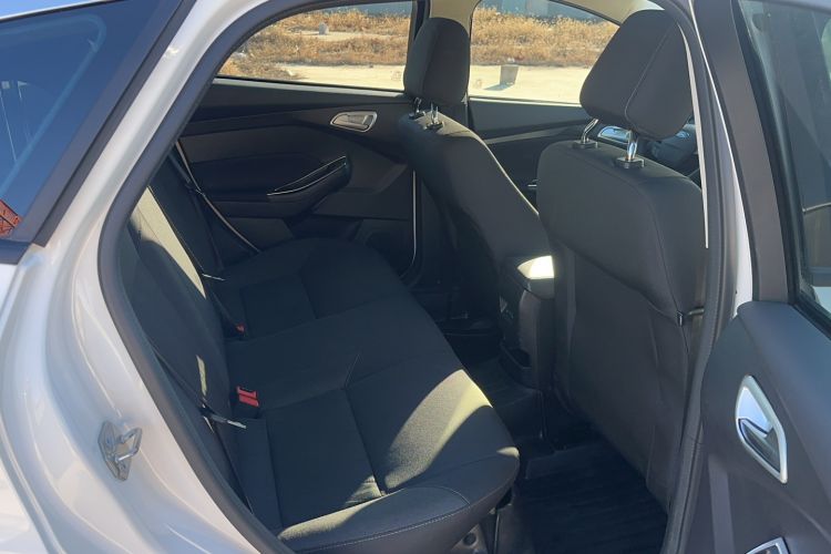 Used Ford Focus 2017 Hatchback 1.6L Automatic Comfort Plus SmartDrive Edition
