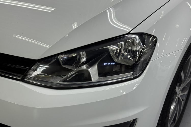 Used Volkswagen Golf 2016 230TSI Automatic Luxury Version
