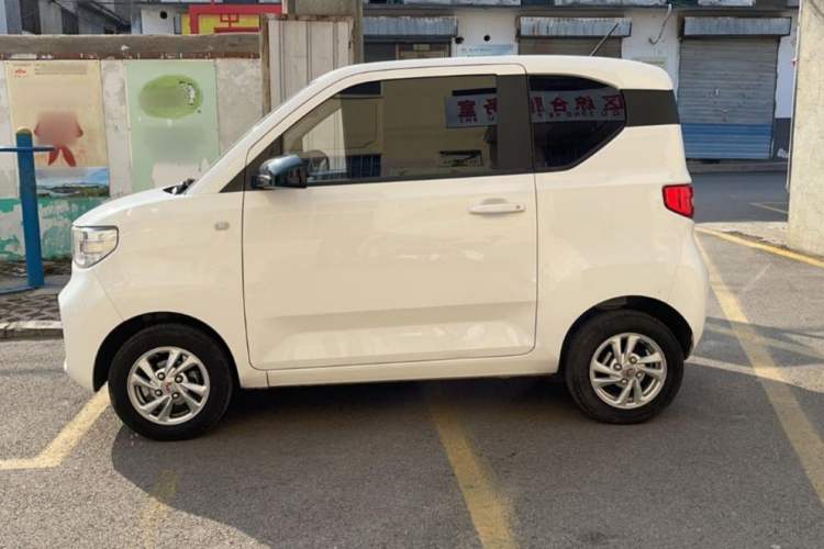 Used Wuling Hongguang MINIEV 2020 Zizai Version Lithium-NMC
