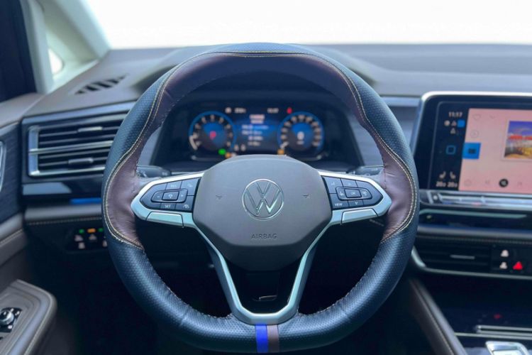 Used Volkswagen Viloran 2023 380TSI Prestige Edition