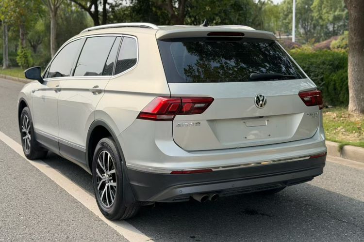 Used Volkswagen Tiguan L 2018 330TSI Automatic Two-Wheel Drive Luxury Edition
