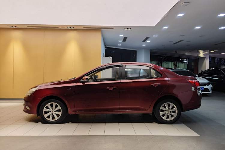 Used Baojun 630 2014 1.5L automatic comfort version
