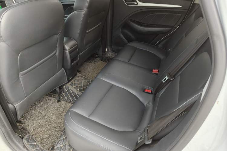 Used MG ZS 2018 1.5L Automatic Luxury Edition China V Standard
