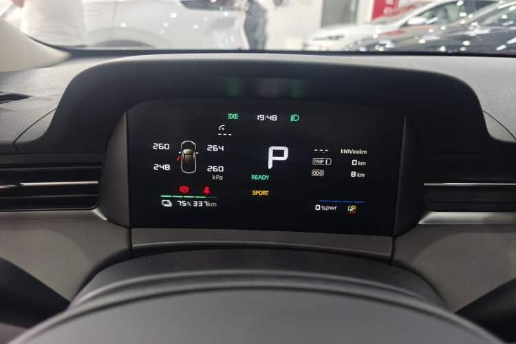 Used Roewe D6 2025 450 km Premium Edition
