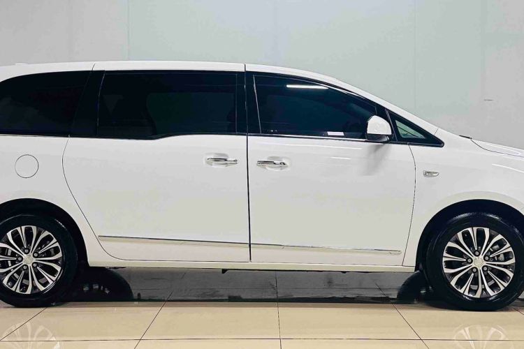 Used Buick GL8 2020 Land Business Class 652T Luxury Model
