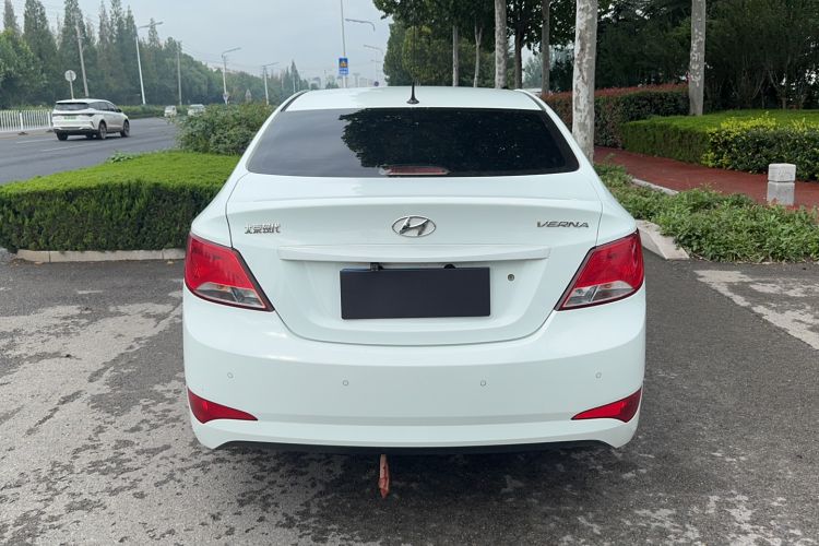 Used Hyundai Verna 2014 1.4L Manual Smart GLS Trim
