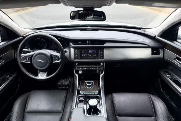 Used Jaguar XFL 2018 XFL 2.0T 200PS Elite Edition