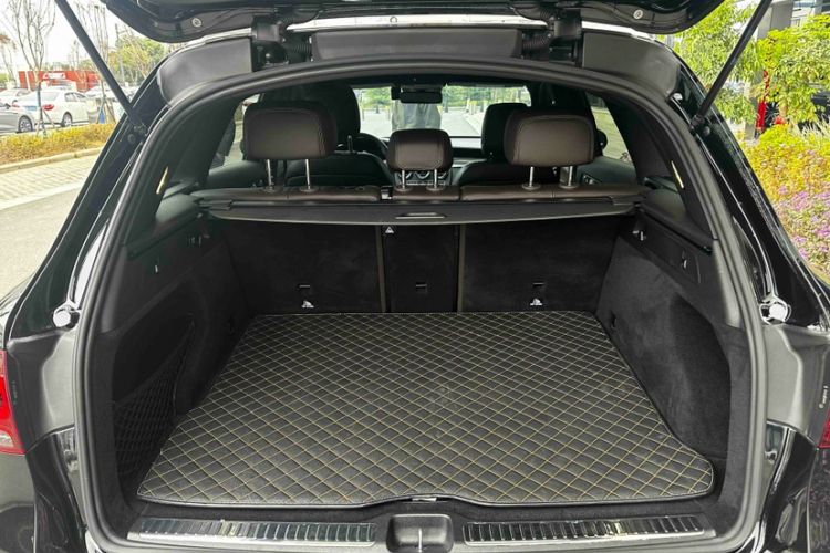 Used Mercedes-Benz GLC 2021 GLC 300 L 4MATIC Dynamic Model
