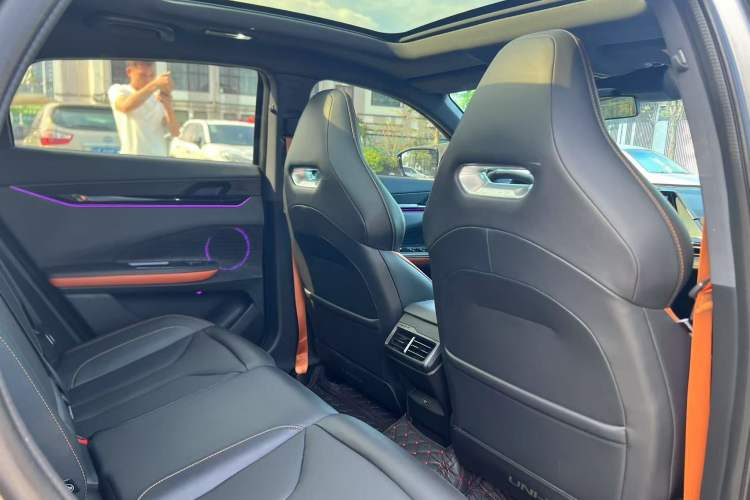 Used Changan UNI-V 2023 1.5T Prestige Model
