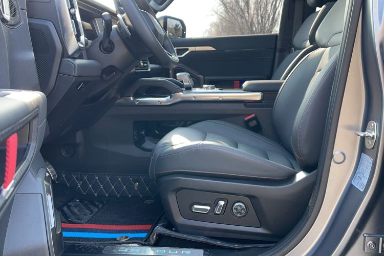 Used JETOUR Traveler 2023 2.0T All-Wheel Drive CrossPRO+
