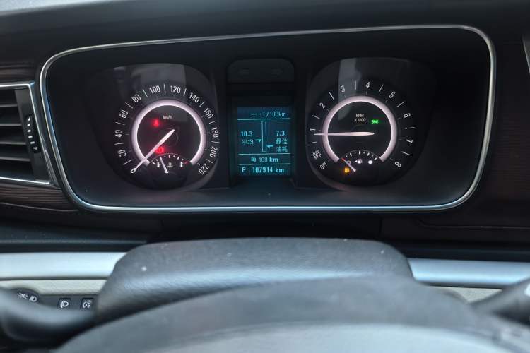 Used Buick GL8 2018 28T Luxury Model China VI Standard
