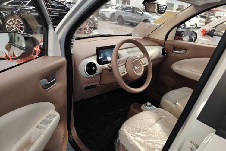 Used Wuling Hongguang MINIEV 2025 Four-Door Version Advanced Edition
